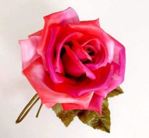 Spilla rosa tea organza seta dipinta tecnica sfumata haute couture