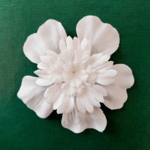 Fiore bidimensionale in seta pura decoro ricamo sposa